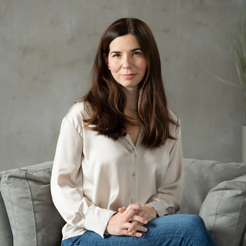 Szarvas Lili
